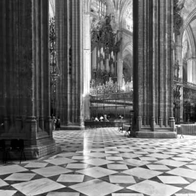 Jimenez & Linares_ Referencia de proyecto en la vivienda AQ. Imagen del interior de la Catedral de Sevilla